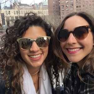 Meet your Posher, Paola